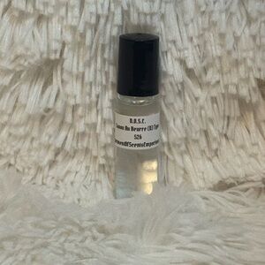 Savon Au Beurre Fragrance Oil Glass 1/3 Oz Roll-On Bottle